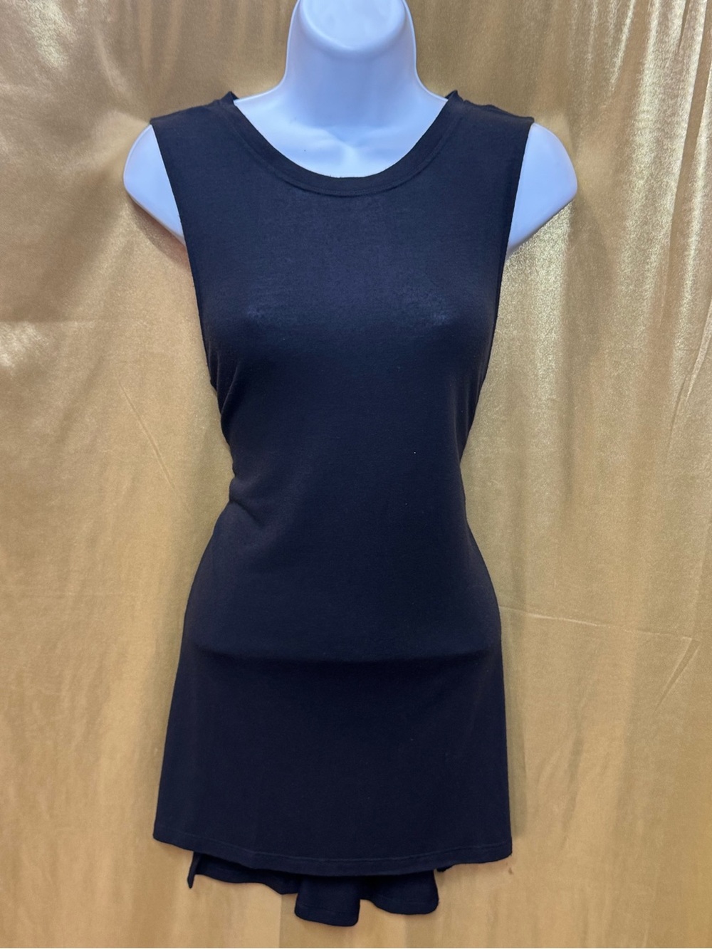 Athleta Black Sleeveless Side-Slit Tunic Top - Size Medium
